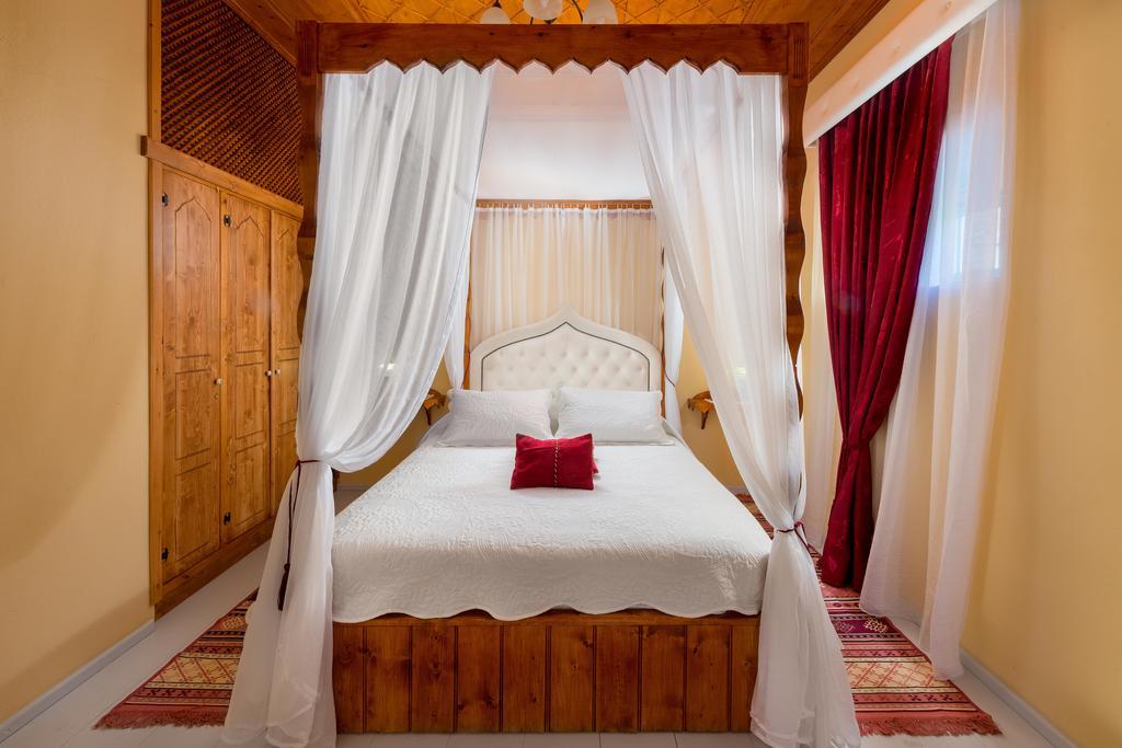 فيلا Giorgos' Old Story 2Bed Stone House With Private Hamam In The Old Town Rhodes City المظهر الخارجي الصورة